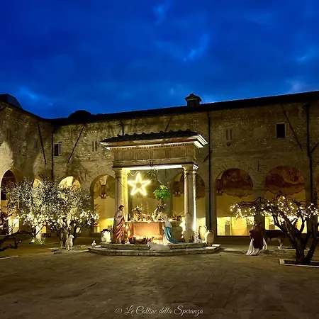 Casa de Férias A Passo Lento Nel Castello Di Collepino - Spello