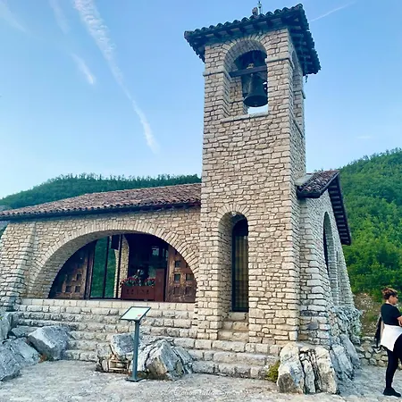 Casa de Férias A Passo Lento Nel Castello Di Collepino - *