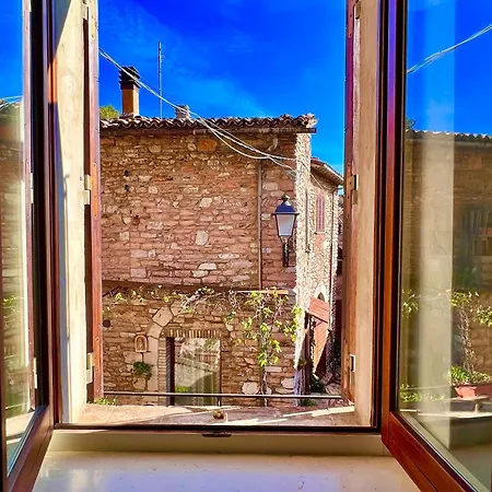 Casa de Férias A Passo Lento Nel Castello Di Collepino -