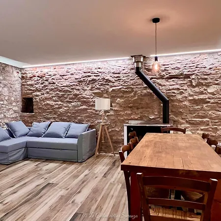 Casa de Férias A Passo Lento Nel Castello Di Collepino - Spello