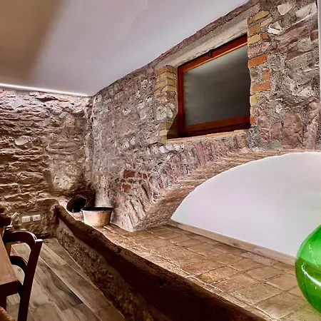 Casa de Férias A Passo Lento Nel Castello Di Collepino - Spello